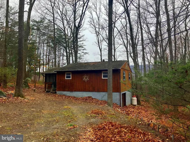 252 Concord Dr, Ickesburg, PA 17037