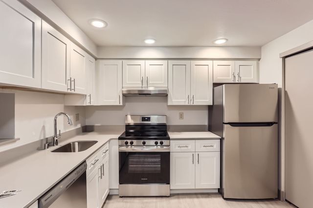 205 SW Clark St #C2, Issaquah, WA 98027