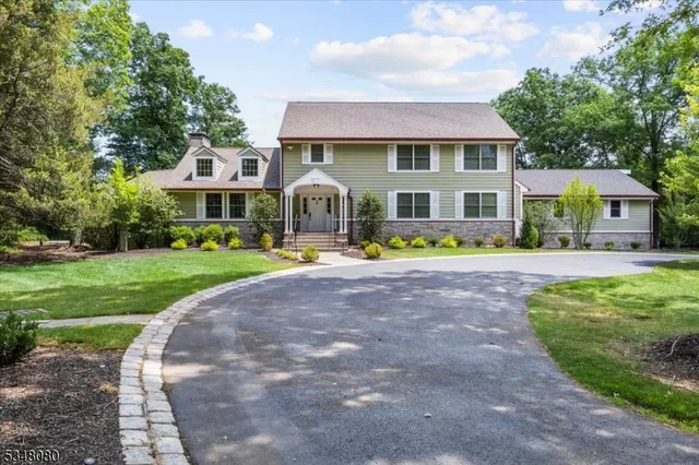 12 Laomatong Way, Bedminster, NJ 07921