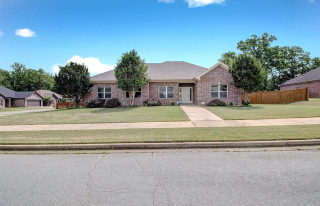 3100 Village East Dr, North Little Rock, AR 72120
