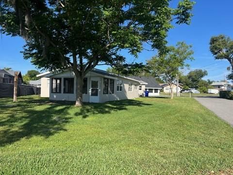 111 Lake Shore Dr, Lake Placid, FL 33852