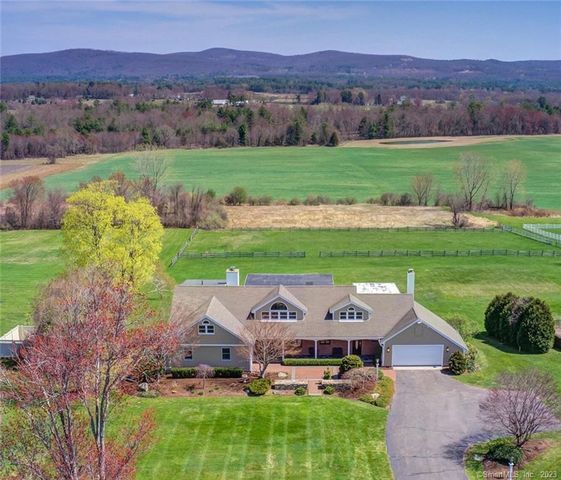 572 Hall Hill Rd, Somers, CT 06071