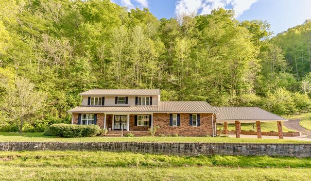 989 Forest Hills Rd, Forest Hills, KY 41527