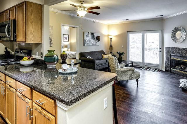 13302 Larimore Ave #115, Omaha, NE 68164