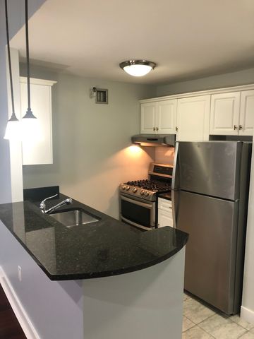 42 8th St #5210, Charlestown, MA 02129