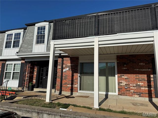 1661 Blue Ridge Dr #D, Saint Louis, MO 63125