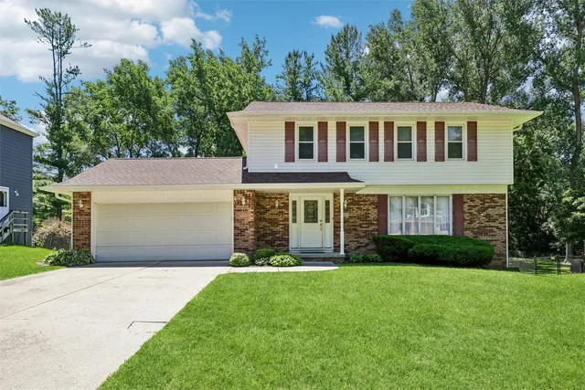2904 Caulder Ave, Des Moines, IA 50321