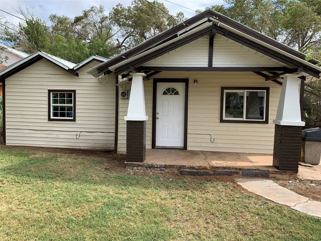 403 Bowie St, Sweetwater, TX 79556