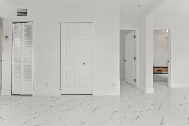 515 Putnam Rd, West Palm Beach, FL 33405