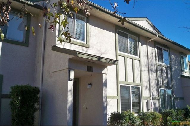 10646 King Phillip Ct, Santee, CA 92071