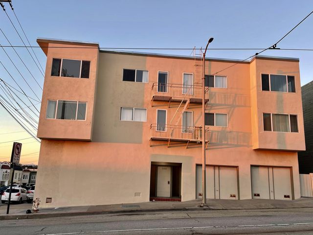 3350 Judah St #3, San Francisco, CA 94122