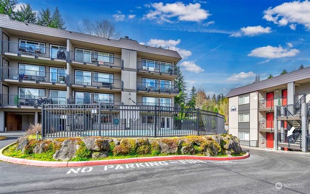 9517 NE 180th Street UNIT B-106, Bothell, WA 98011