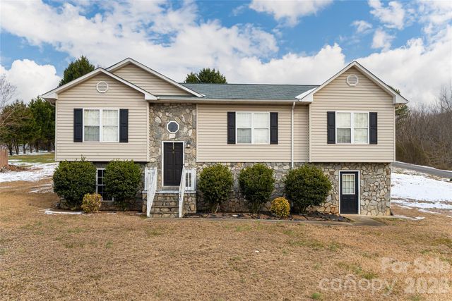 240 Taylor Cir, Granite Falls, NC 28630