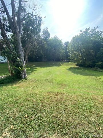 1508 N  Water St, Cape Girardeau, MO 63701
