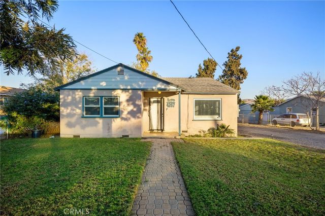 4267 Woodward Ave, Norco, CA 92860