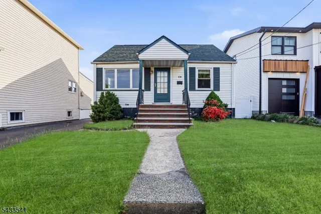 629 Erudo St, Linden, NJ 07036