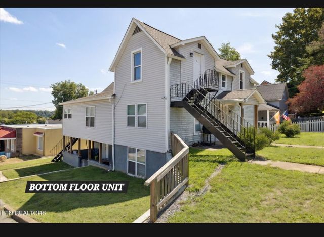 400 W  2nd Ave #2, Lenoir City, TN 37771