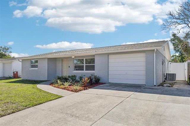 9041 Lido Ln, Port Richey, FL 34668