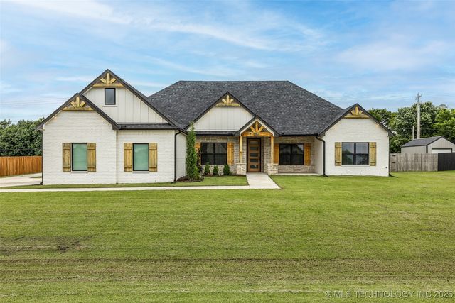 5769 S  256th East Ave, Broken Arrow, OK 74014