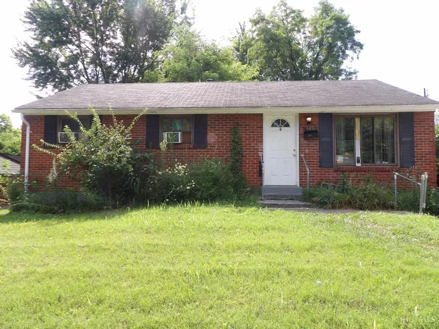 189 Algonquin Dr, Hamilton, OH 45013