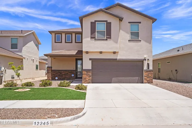 12245 Desert Pine Ave, El Paso, TX 79938