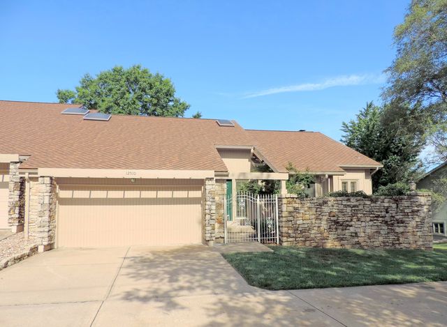 12510 S  Wornall Rd, Kansas City, MO 64145