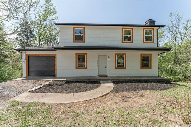 5878 Woodland Dr, House Springs, MO 63051