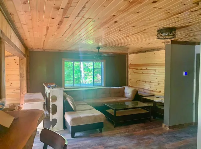 22 Carter St #127, Van Buren, MO 63965