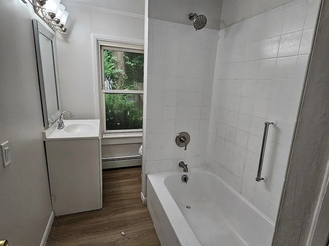 33 Read St #B, Newark, NJ 07105