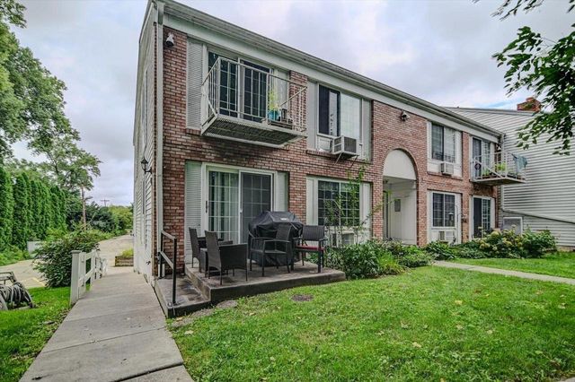 2150 Allen Boulevard #4, Middleton, WI 53562