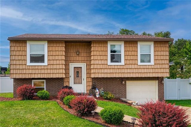 735 Gross St, Conway, PA 15027