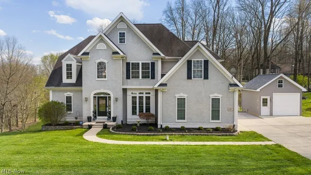 1167 Ridge Rd NE, Lancaster, OH 43130