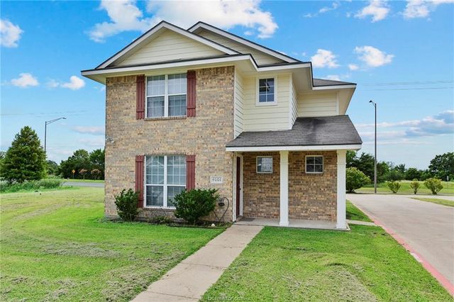 4001 Southern Trace Ct, College Station, TX 77845