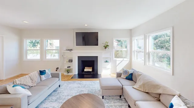 833 Belle Ave, San Rafael, CA 94901