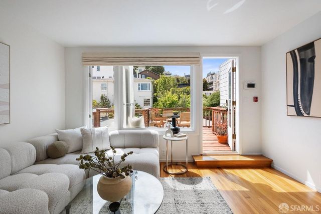 2823 Pierce St, San Francisco, CA 94123