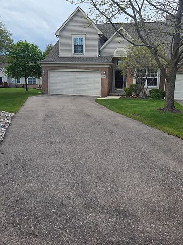 5514 Greenway Dr, Trenton, MI 48183
