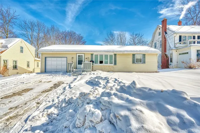 85 Windsor Rd, Rochester, NY 14612