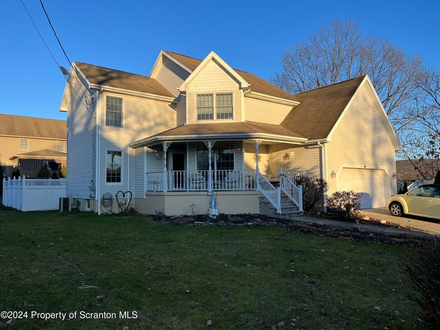 307 Sunset Dr, Dunmore, PA 18512