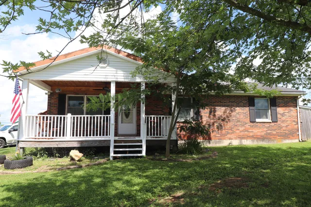 5 Valley High Ln, Augusta, KY 41002