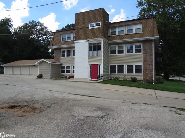 314 N  17th St #3, Clarinda, IA 51632