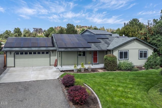 1287 NE Mountain Ash Rd, Prineville, OR 97754