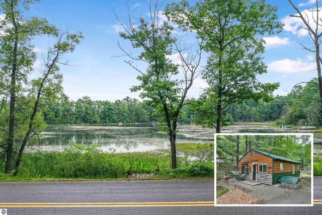 4169 N  Spider Lake Rd, Traverse City, MI 49696