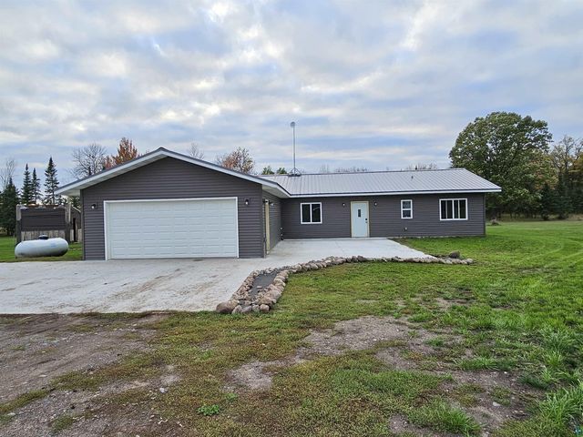 529 Center Rd, Wright, MN 55798