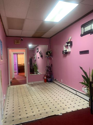 7525 Parsons Blvd #2, Fresh Meadows, NY 11366