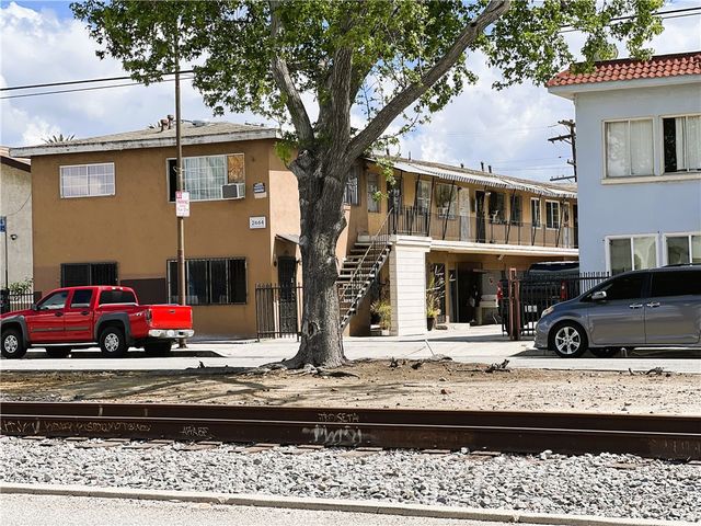 2664-2660 Randolph St, Huntington Park, CA 90255