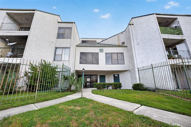 2814 S  Bartell Dr #9, Houston, TX 77054