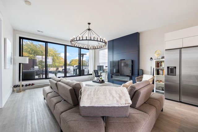4931 N  Kimball Ave  #PENTHOUSE, Chicago, IL 60625