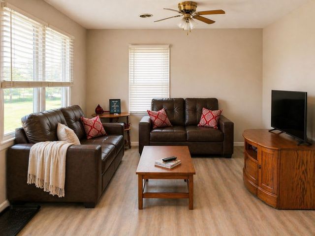604 N  Springfield St #ID1594726P, Saint James, MO 65559
