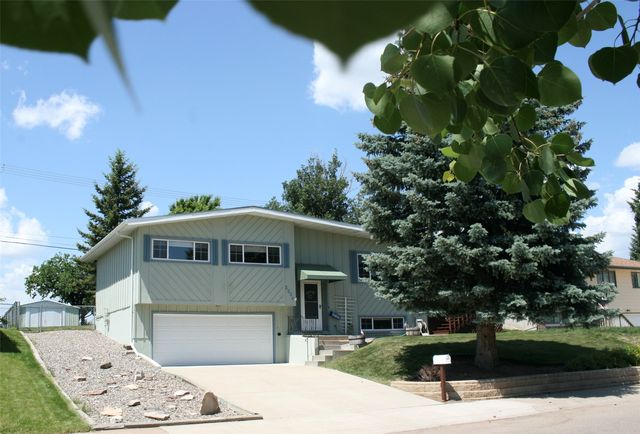 2024 32nd St S, Great Falls, MT 59405