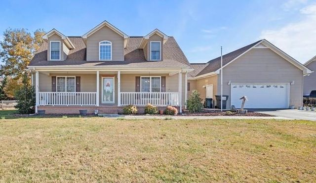 757 Plunk Whitson Rd, Cookeville, TN 38501